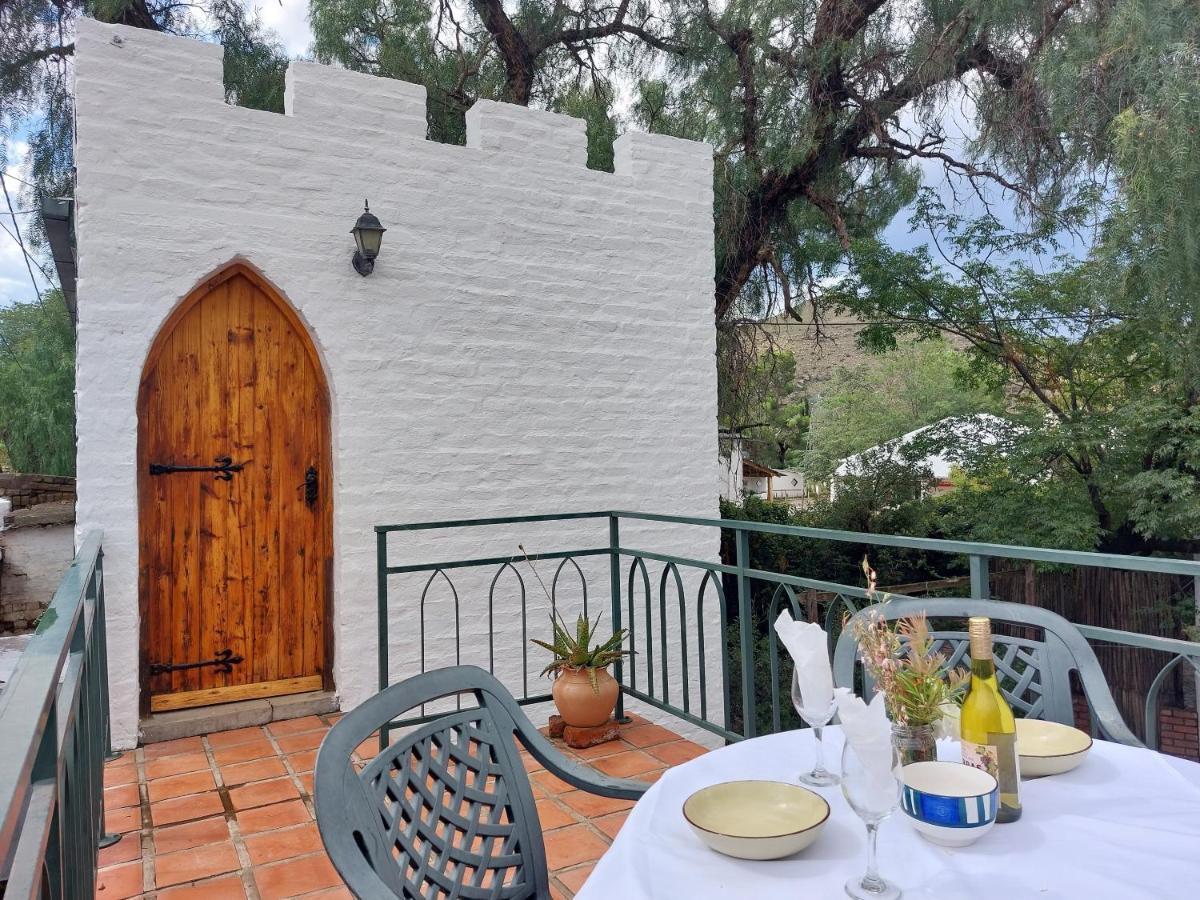 Bethesda Tower Accommodation Nieu-Bethesda 외부 사진